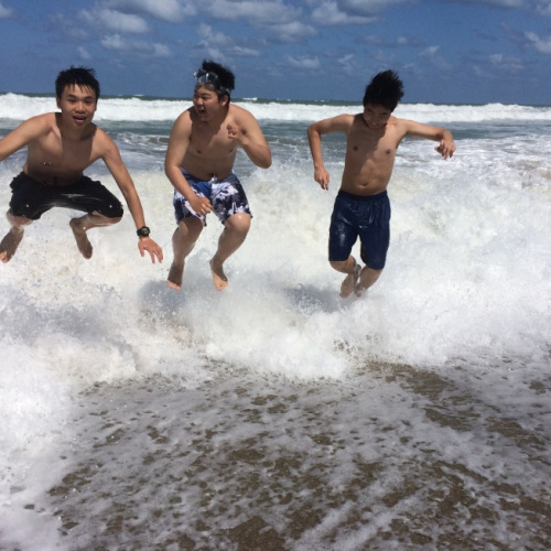 贏在起跑線？中國(guó)孩子赴美留學(xué)是否越早越好？